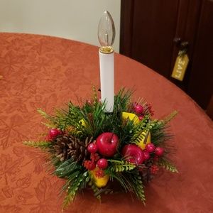 Christmas Candlelight arrangement